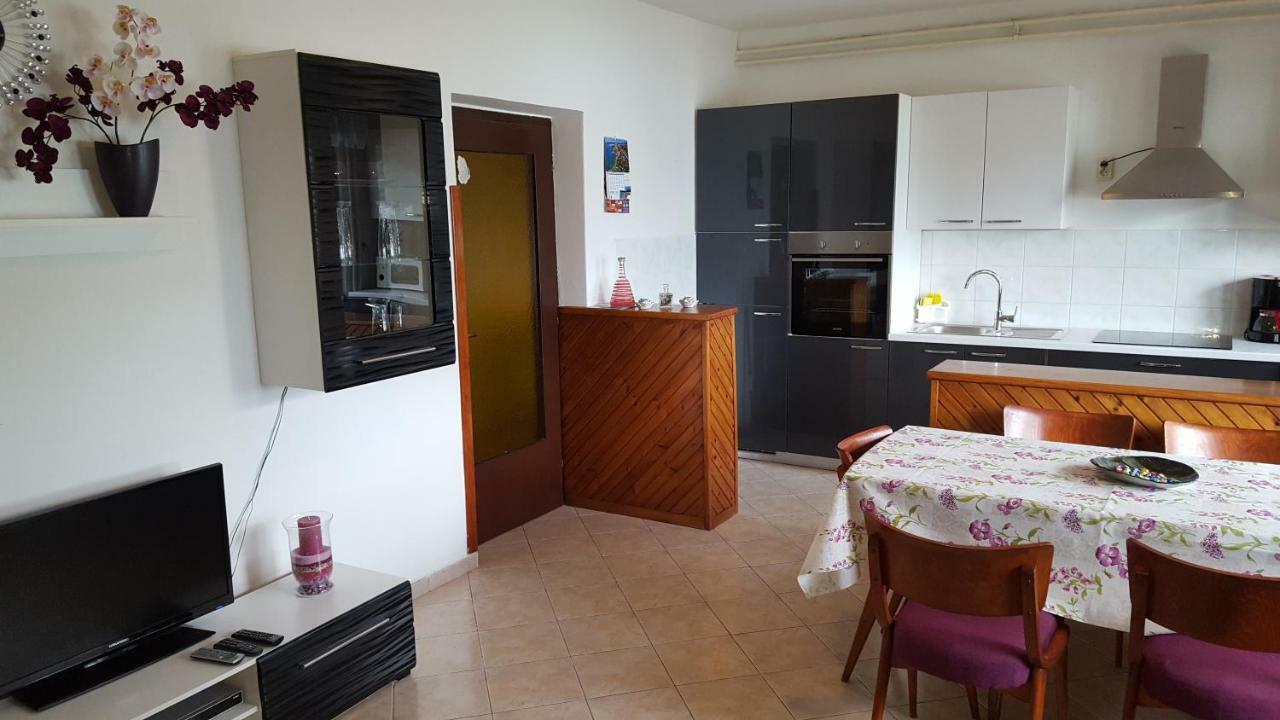 Apartmani Marenda Супетарска Драга Екстериор снимка